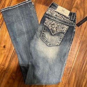 Miss Me Signature Slim boot cut jean size 28 31 inseam NWT 8” rise